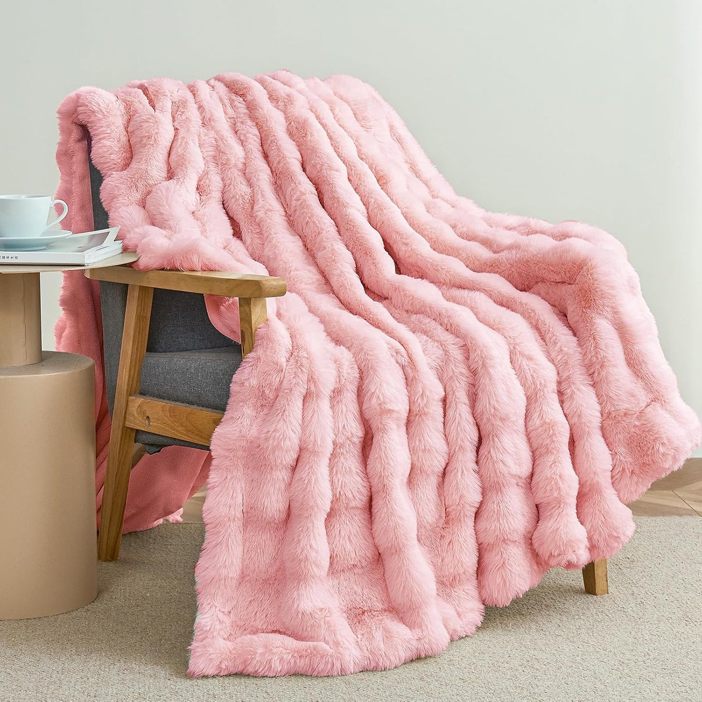 Luxury Faux Fur Throw Blanket