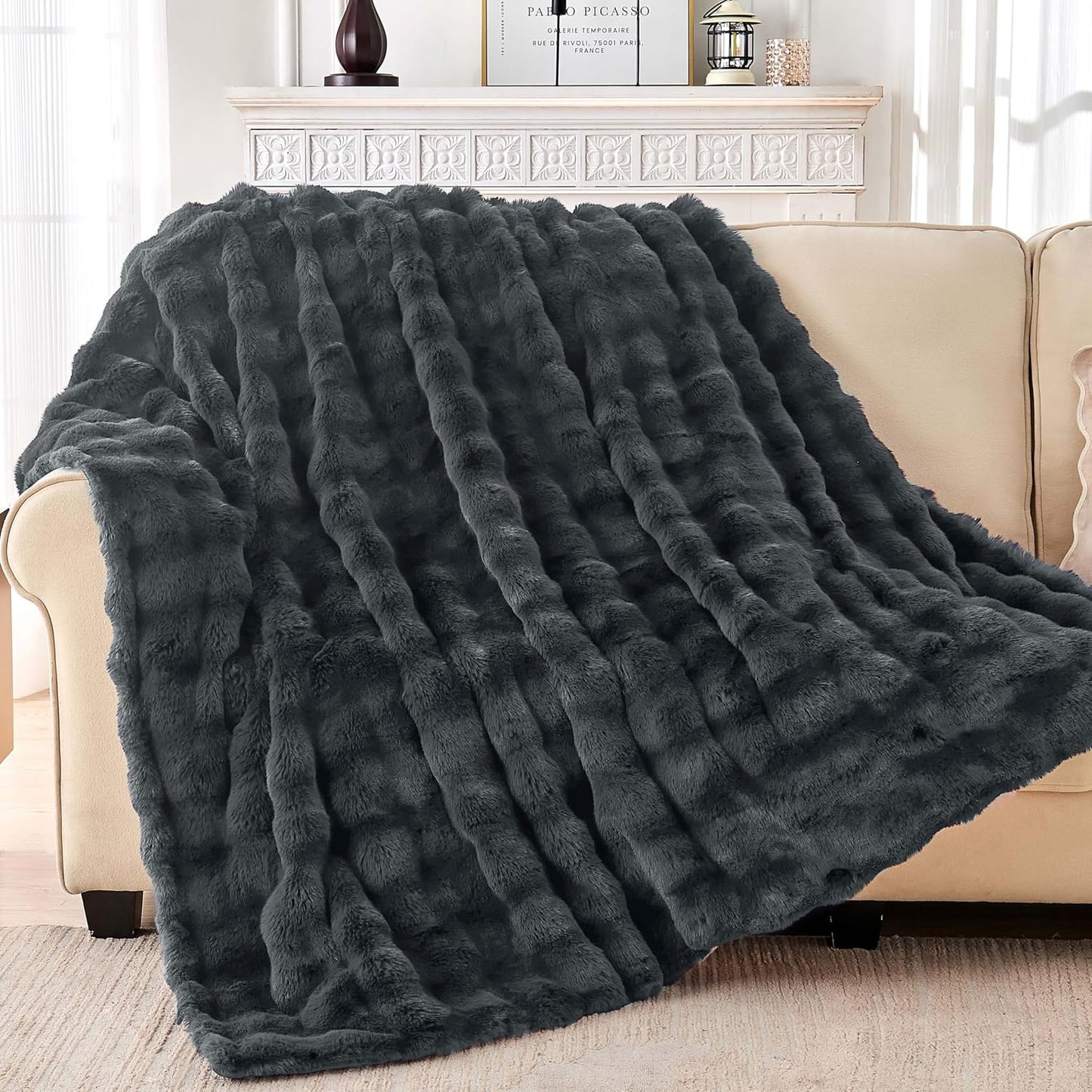 Luxury Faux Fur Throw Blanket
